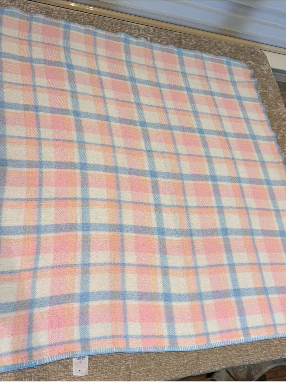 Tennessee Woolen mills Acrylic Soft Pink Blue Vintage 39x43
